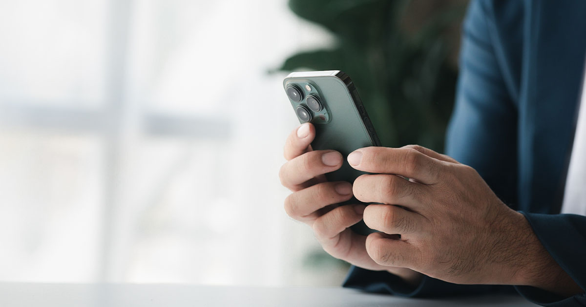 buy iPhone abroad