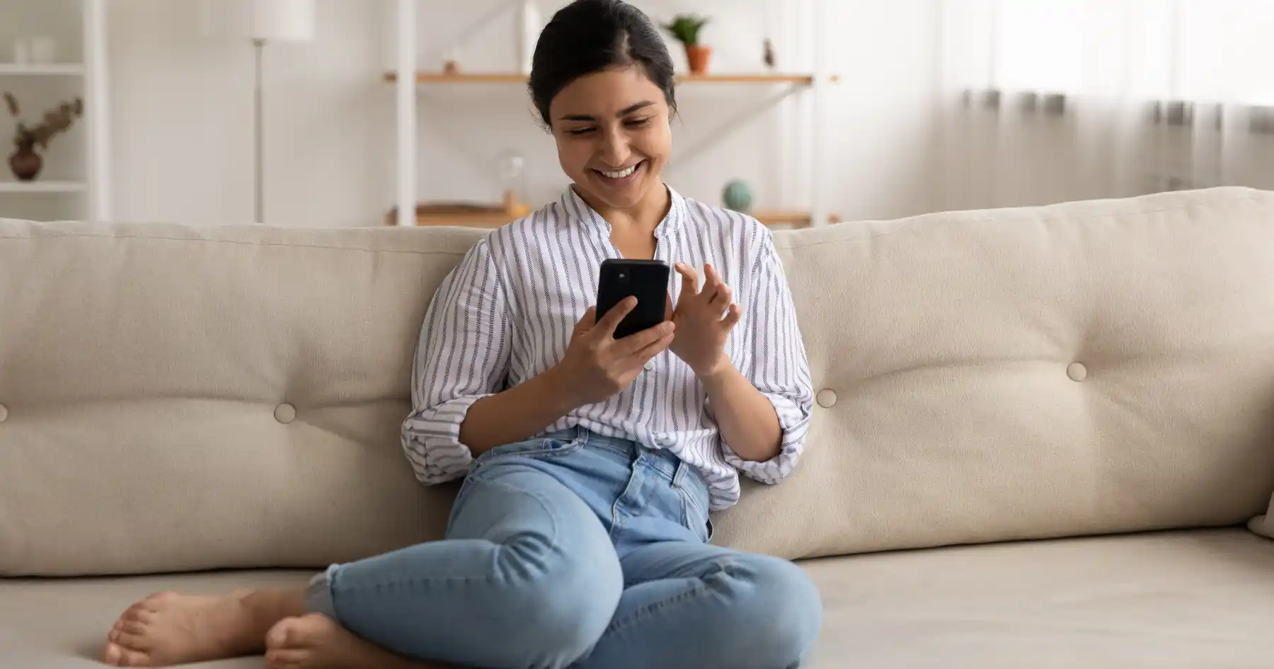 FCNR vs NRE fixed deposit_ Which is better for NRIs
